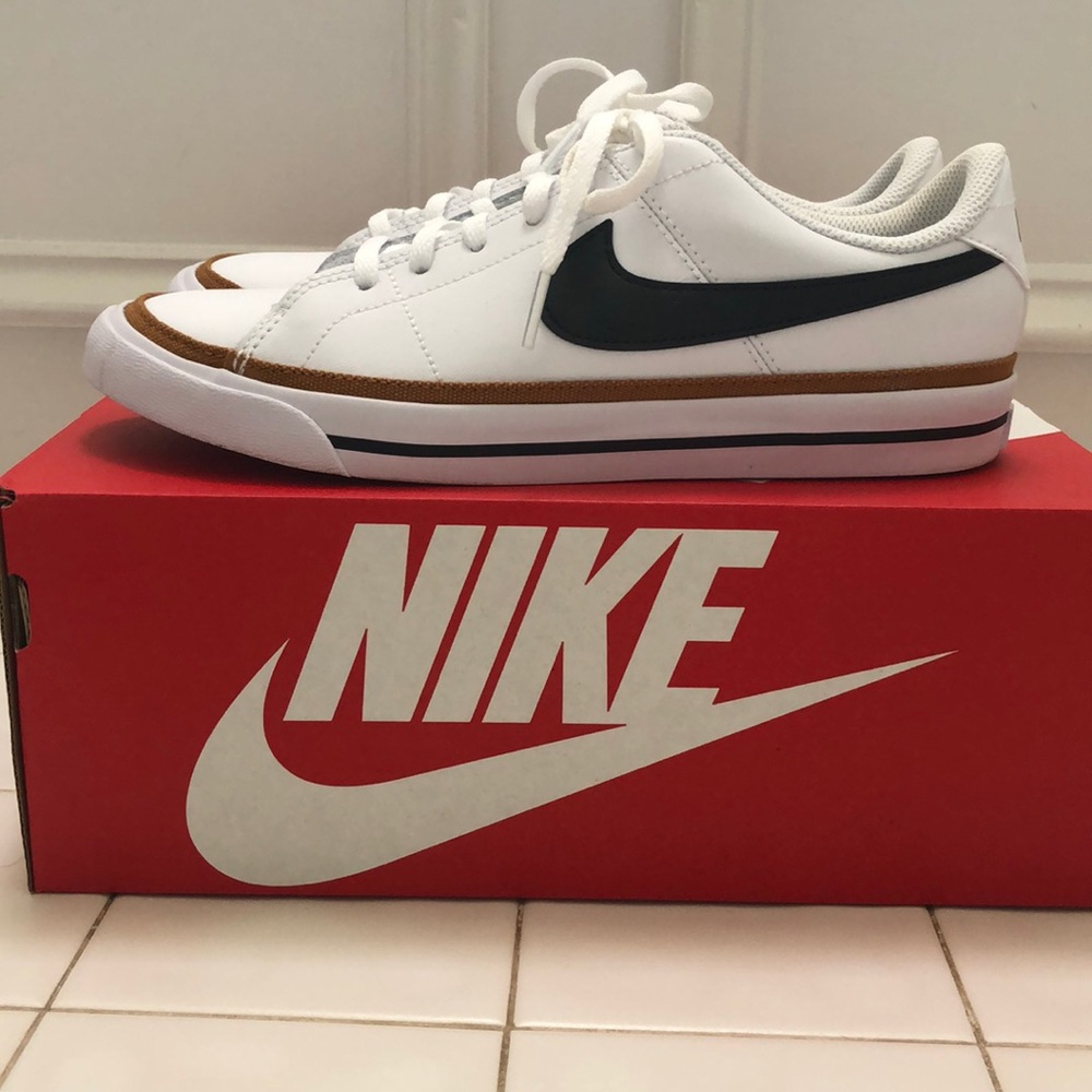 Nike Court Legacy Sneakers
